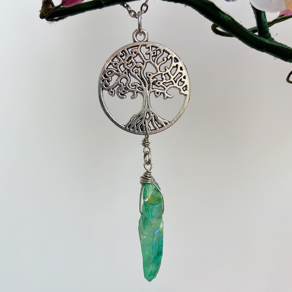 π΄Tree of life green aura crystal boho necklace - Picture 5 of 8
